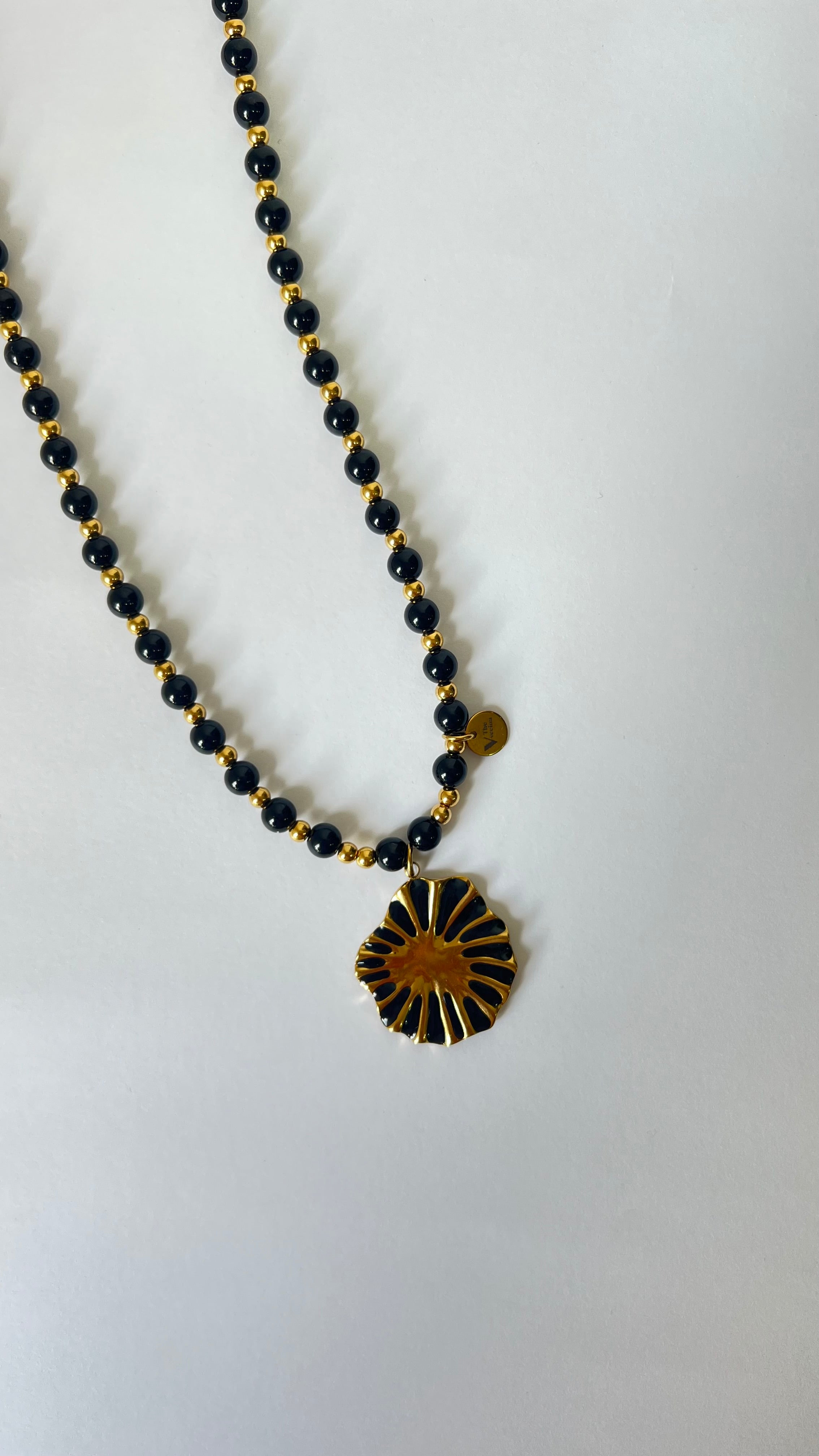 COLLAR BLACK