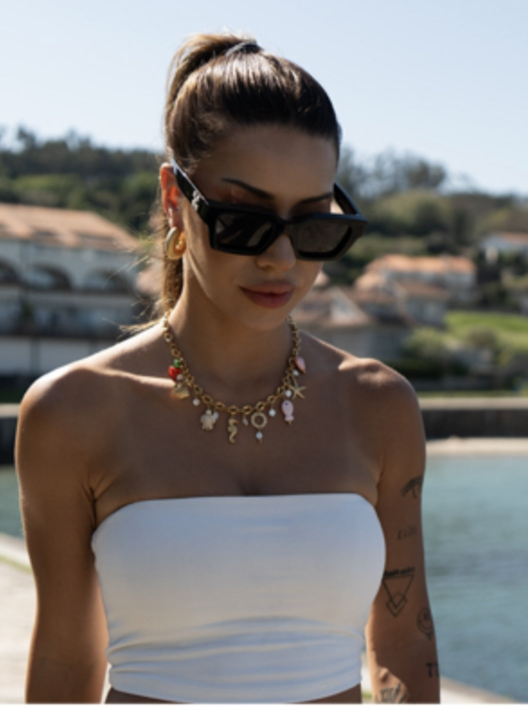 COLLAR VIBES
