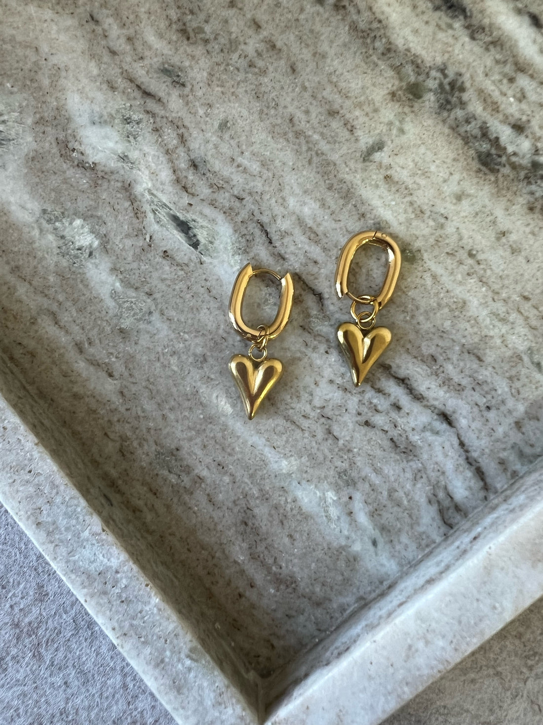 PENDIENTES LOVERS