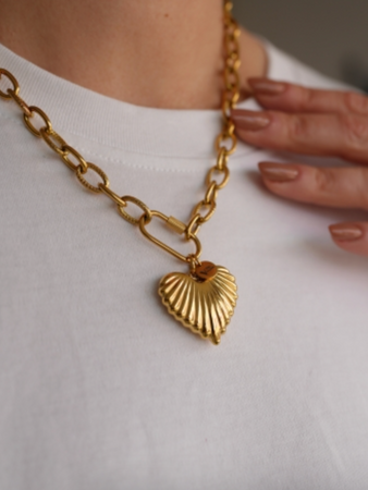 Collares