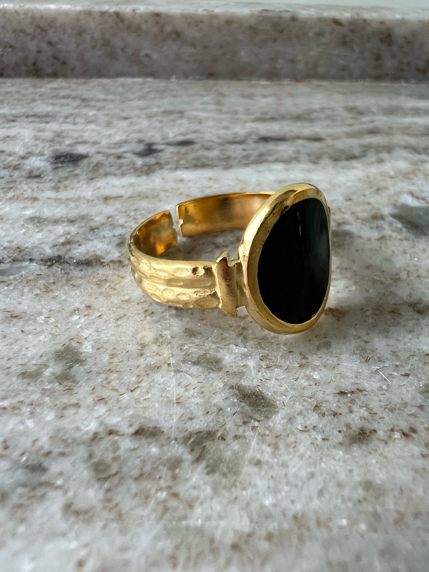 ANILLO VILA