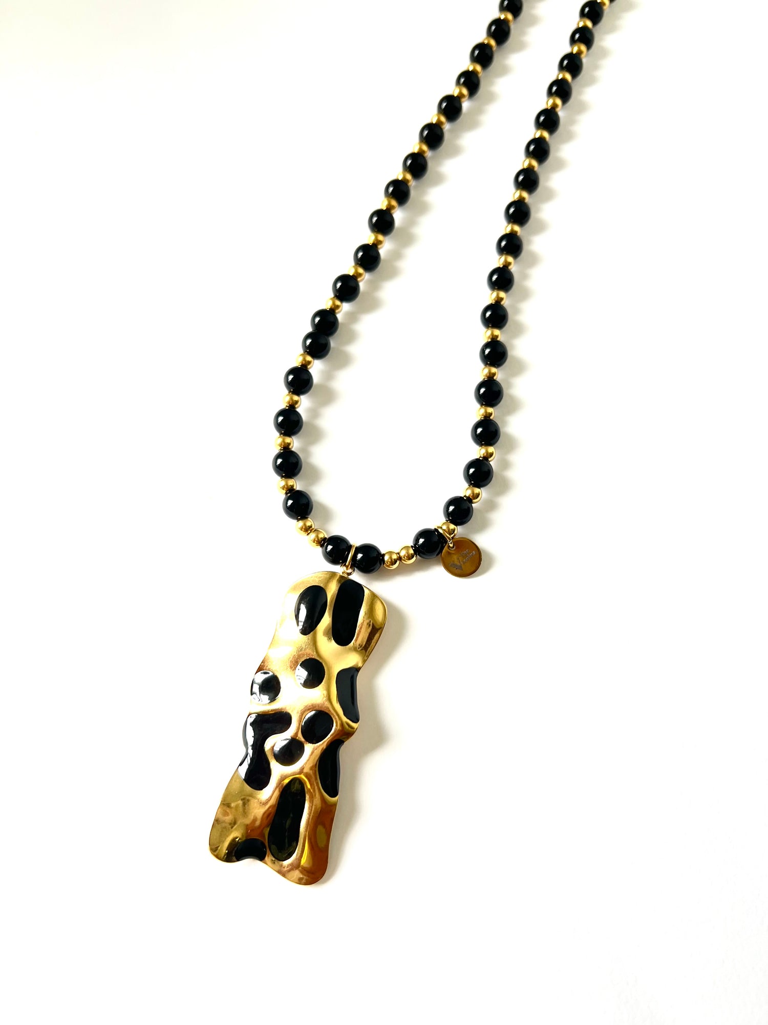 COLLAR BLACK
