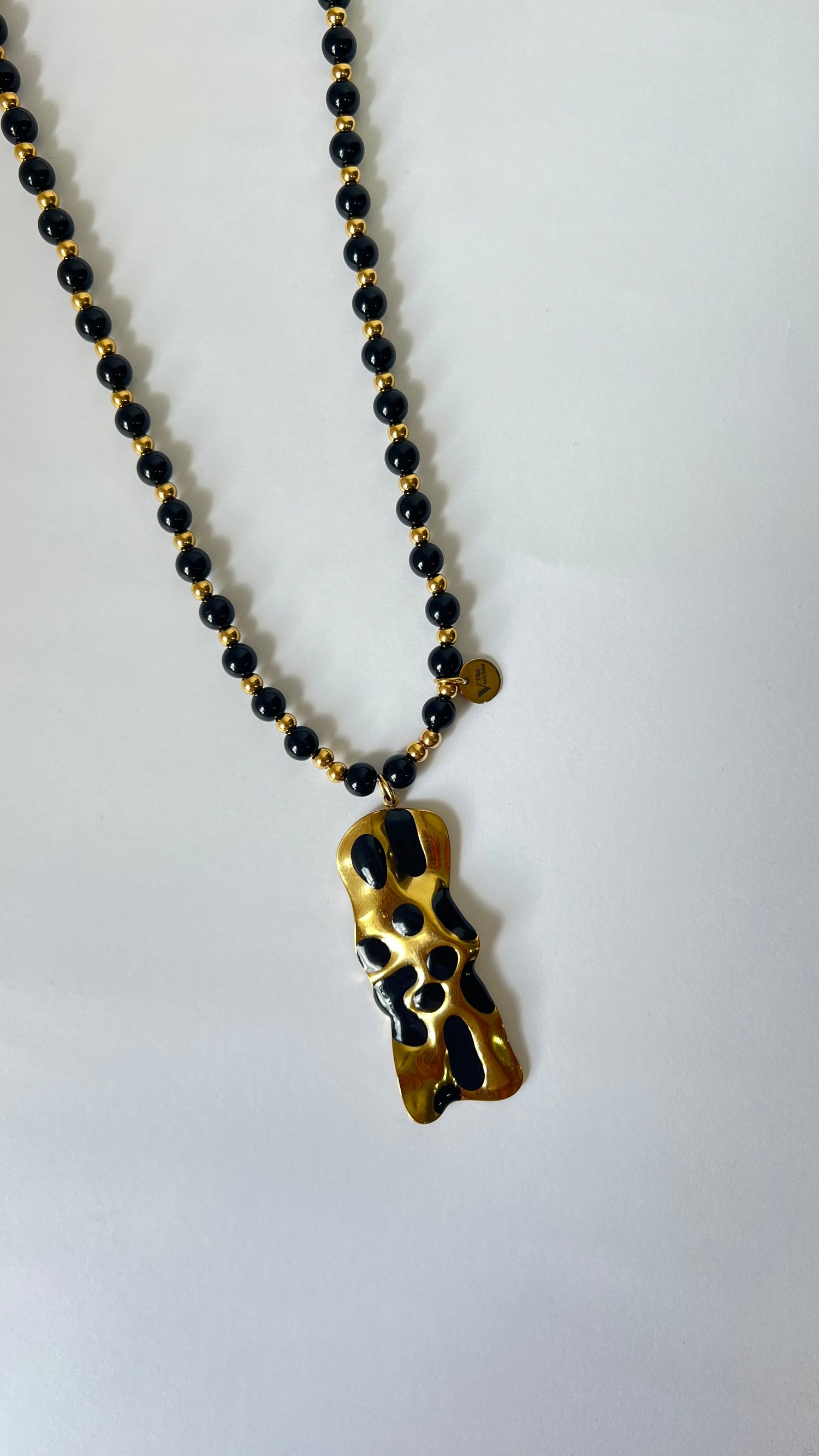 COLLAR BLACK